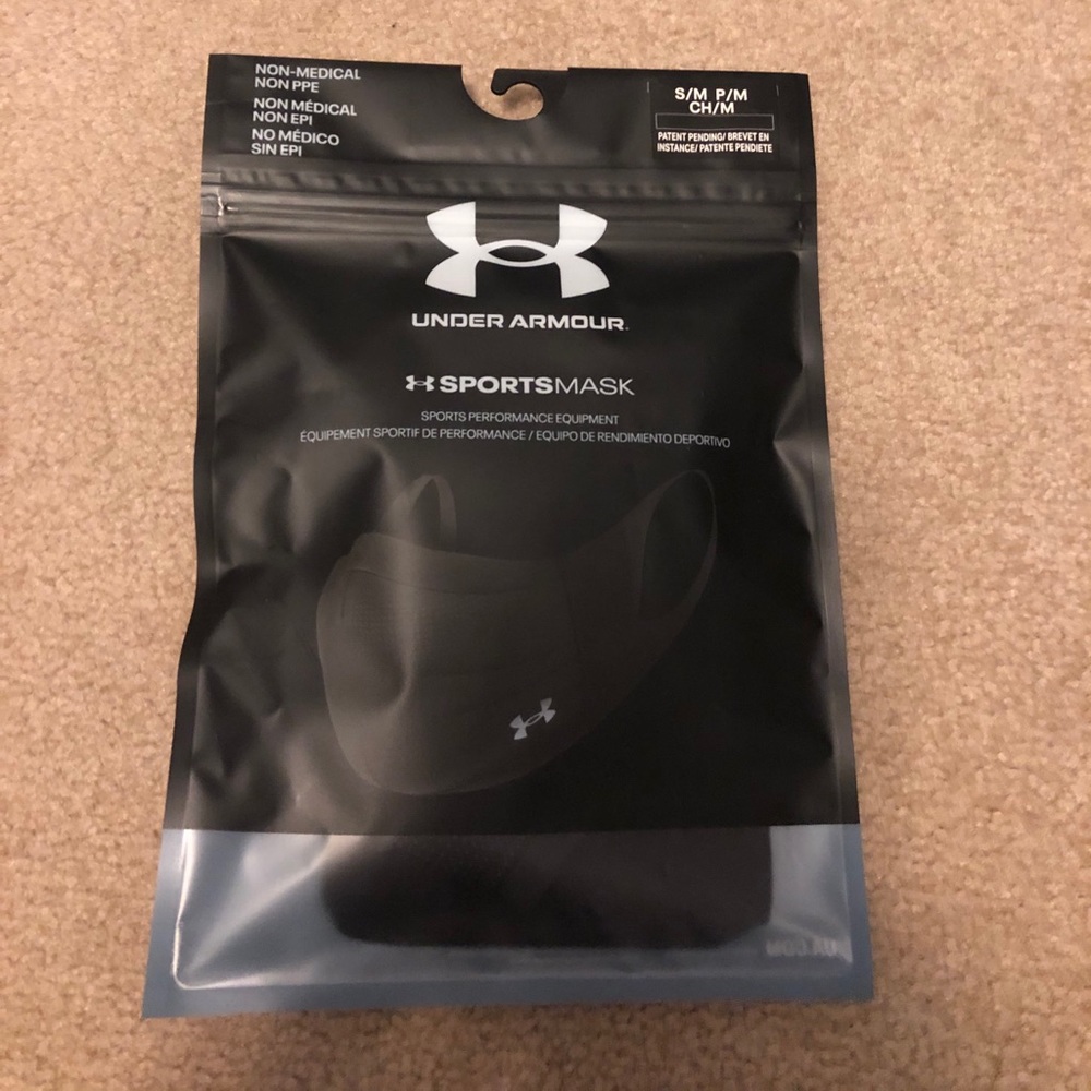 Under Armour Small/Medium Face Mask - New, Unisex